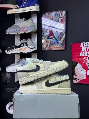 Nike Air Jordan 1 Low Se in 'Sanddrift'