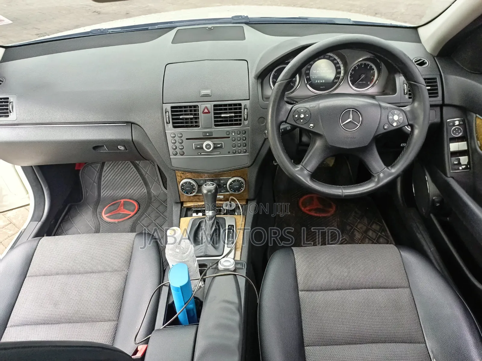 Mercedes-Benz C200 2011 White