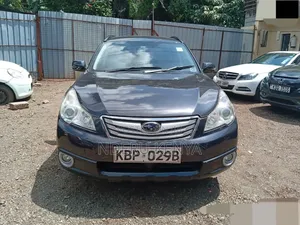 Subaru Outback 2.5i Premium 2010 Gray