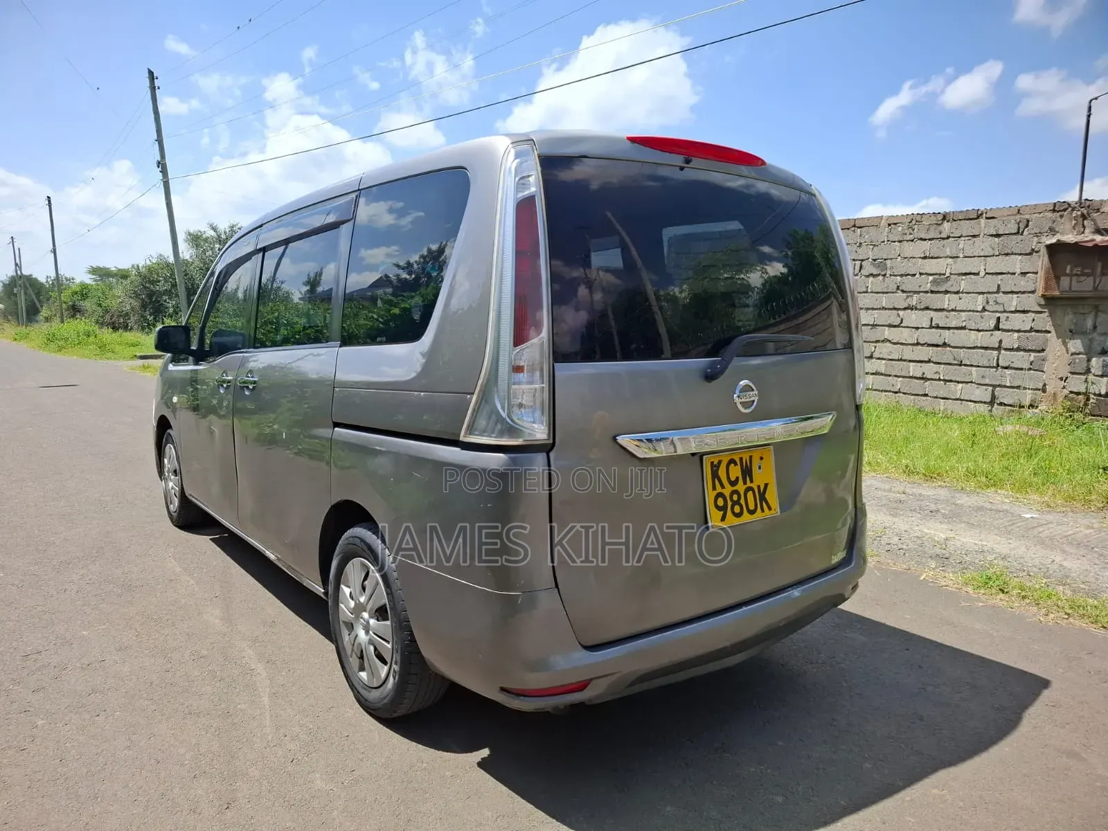 Nissan Serena 2012 Gray