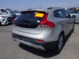 Volvo V40 2019 Beige