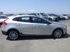 Volvo V40 2019 Beige