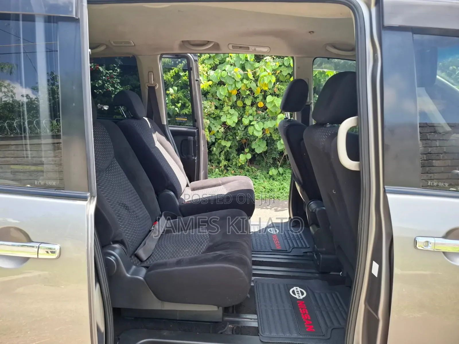 Nissan Serena 2012 Gray