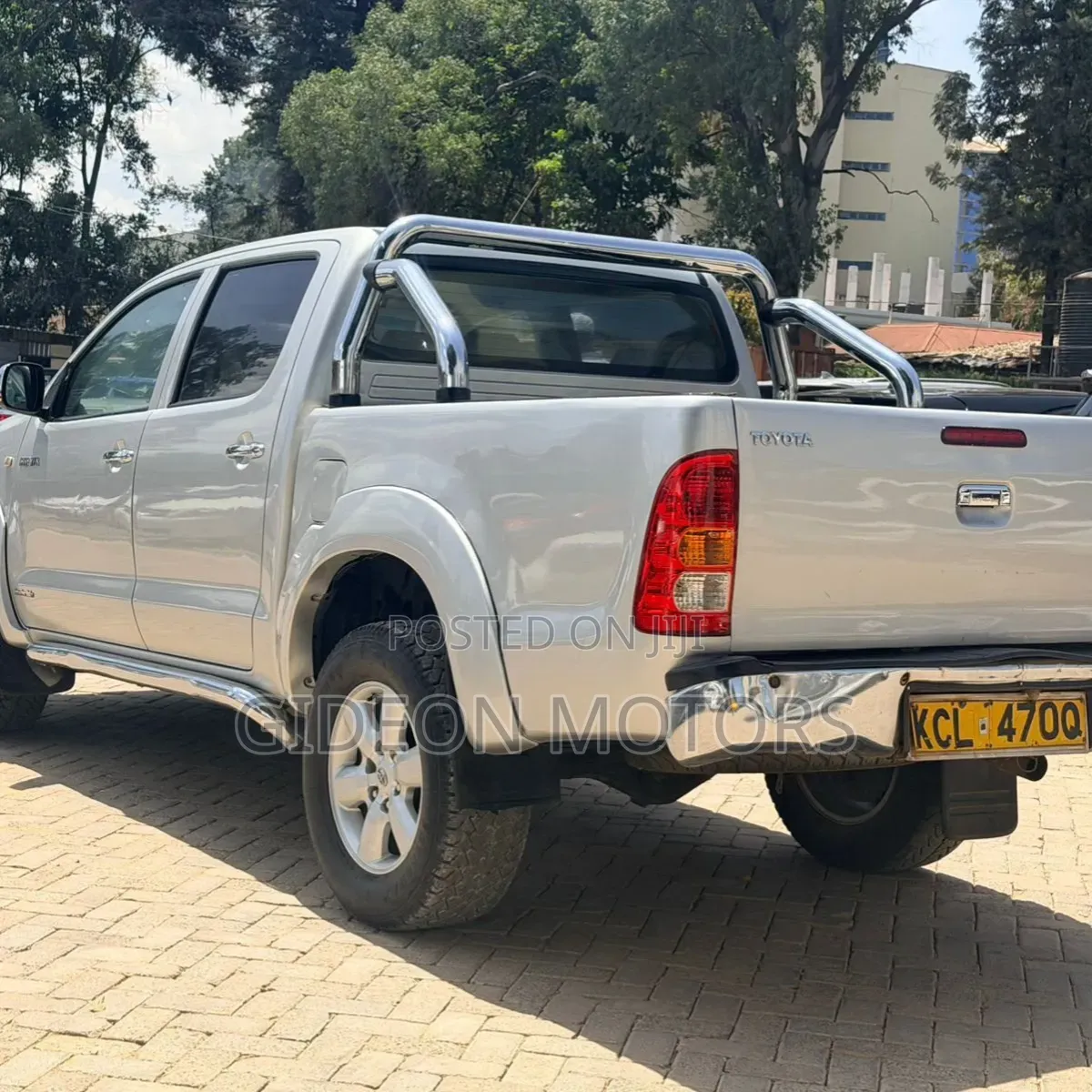 Toyota Hilux 2010 Silver