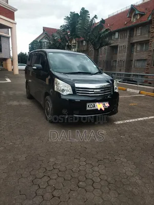 Toyota Noah 2013 Black