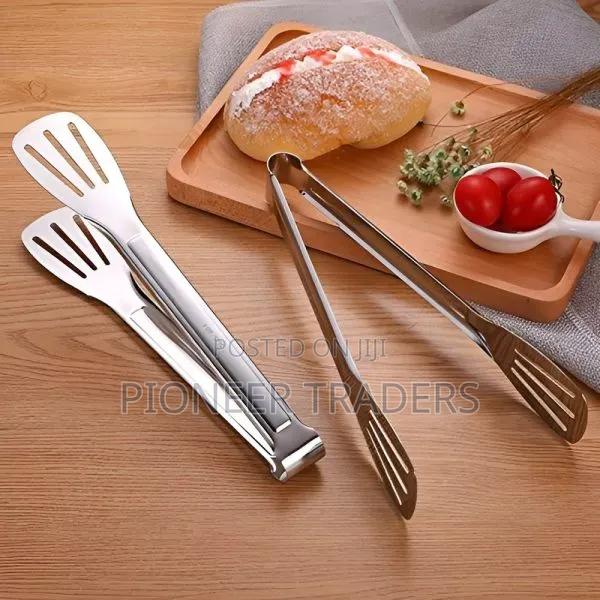 Metallic Tong