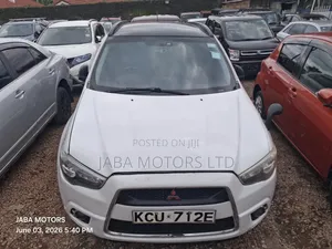 Mitsubishi RVR 2.0 2011 White