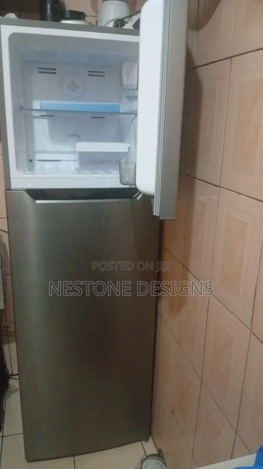 A Selling Fridge