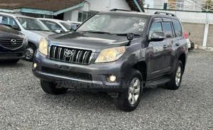 Toyota Land Cruiser Prado 2.7 i 2011 Gray