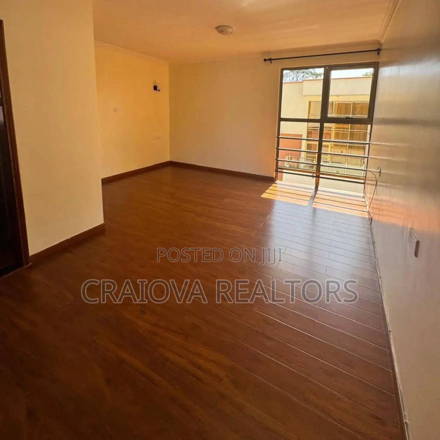 5bdrm Townhouse / Terrace in Maziwa for rent