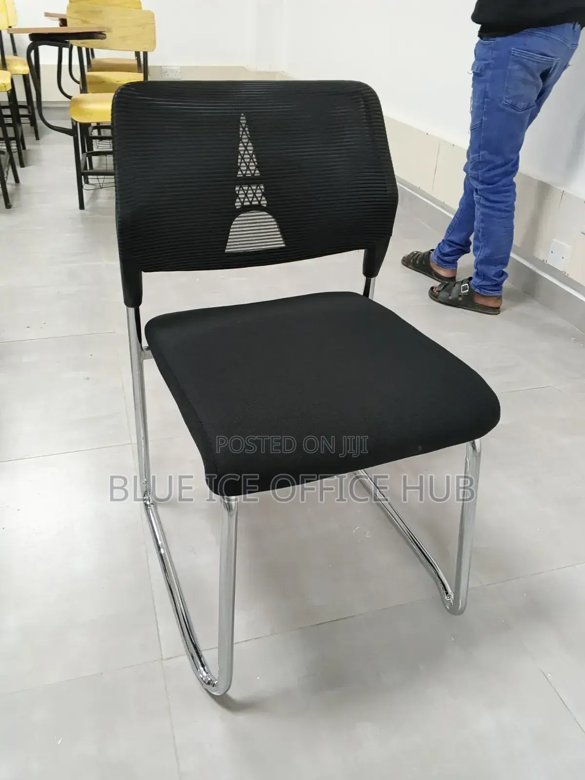 Ergonomic Visitors Chair