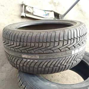 BMW Stock Tyres