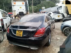 Mercedes-Benz C200 2016 Black