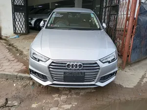 Audi A4 2022 Silver