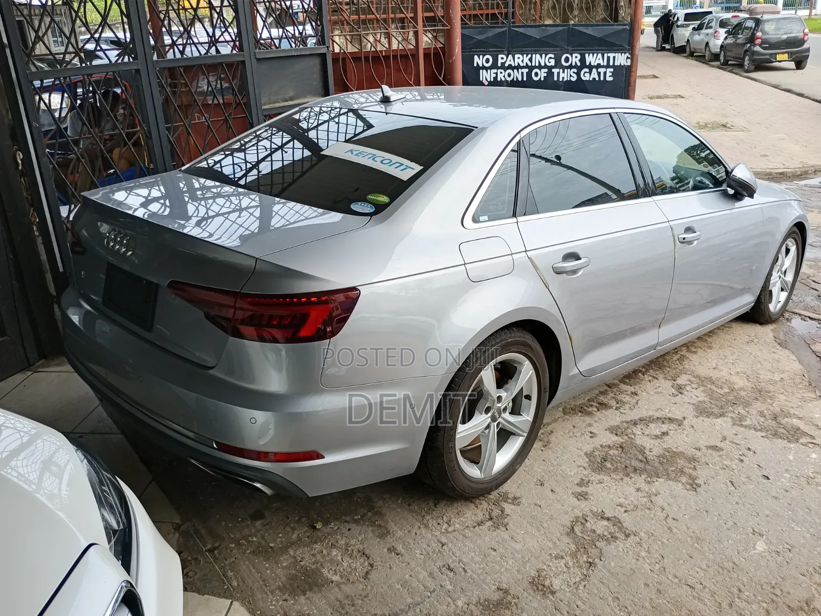 Audi A4 2022 Silver