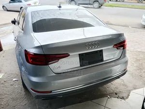 Audi A4 2022 Silver
