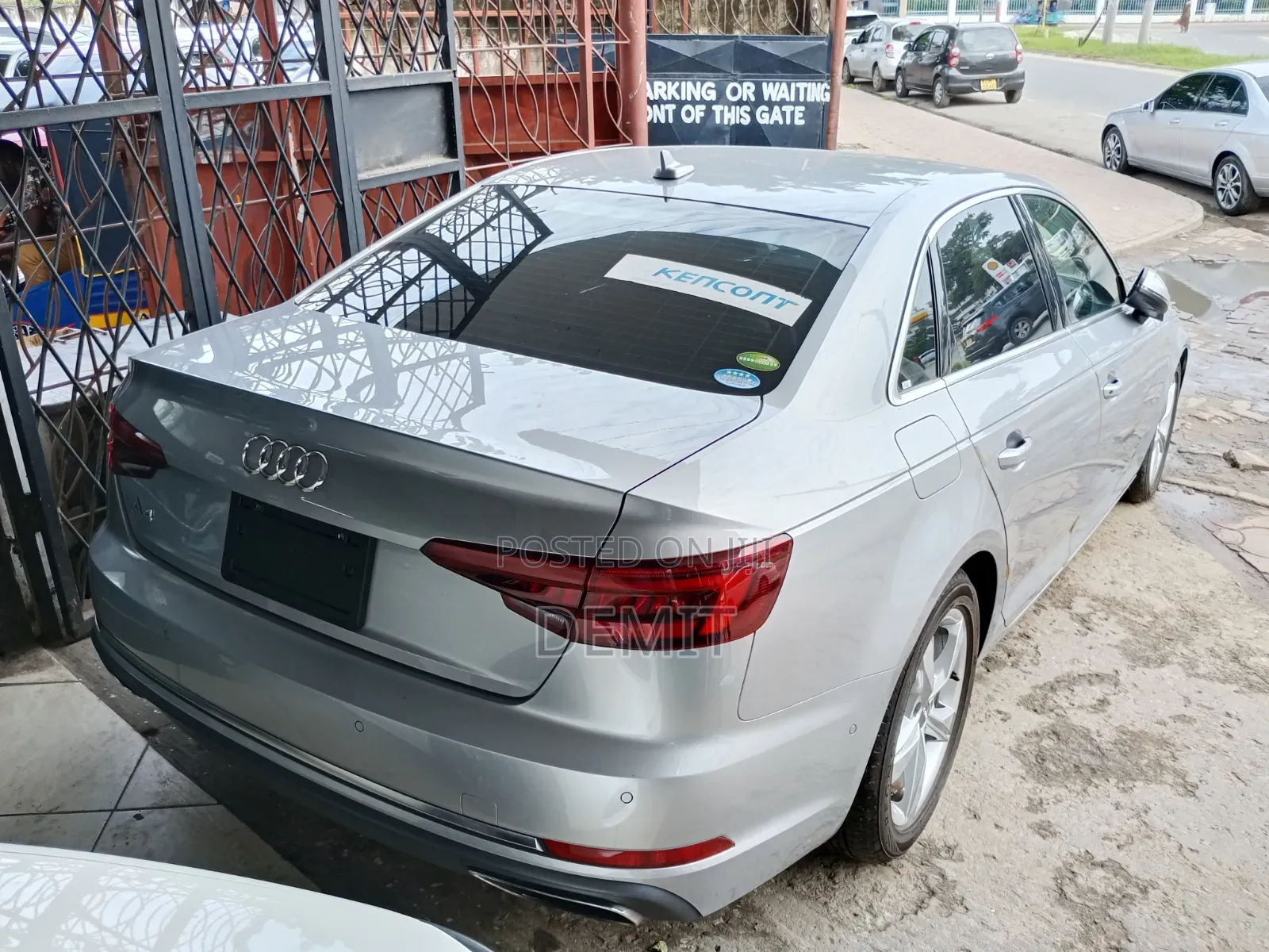 Audi A4 2022 Silver