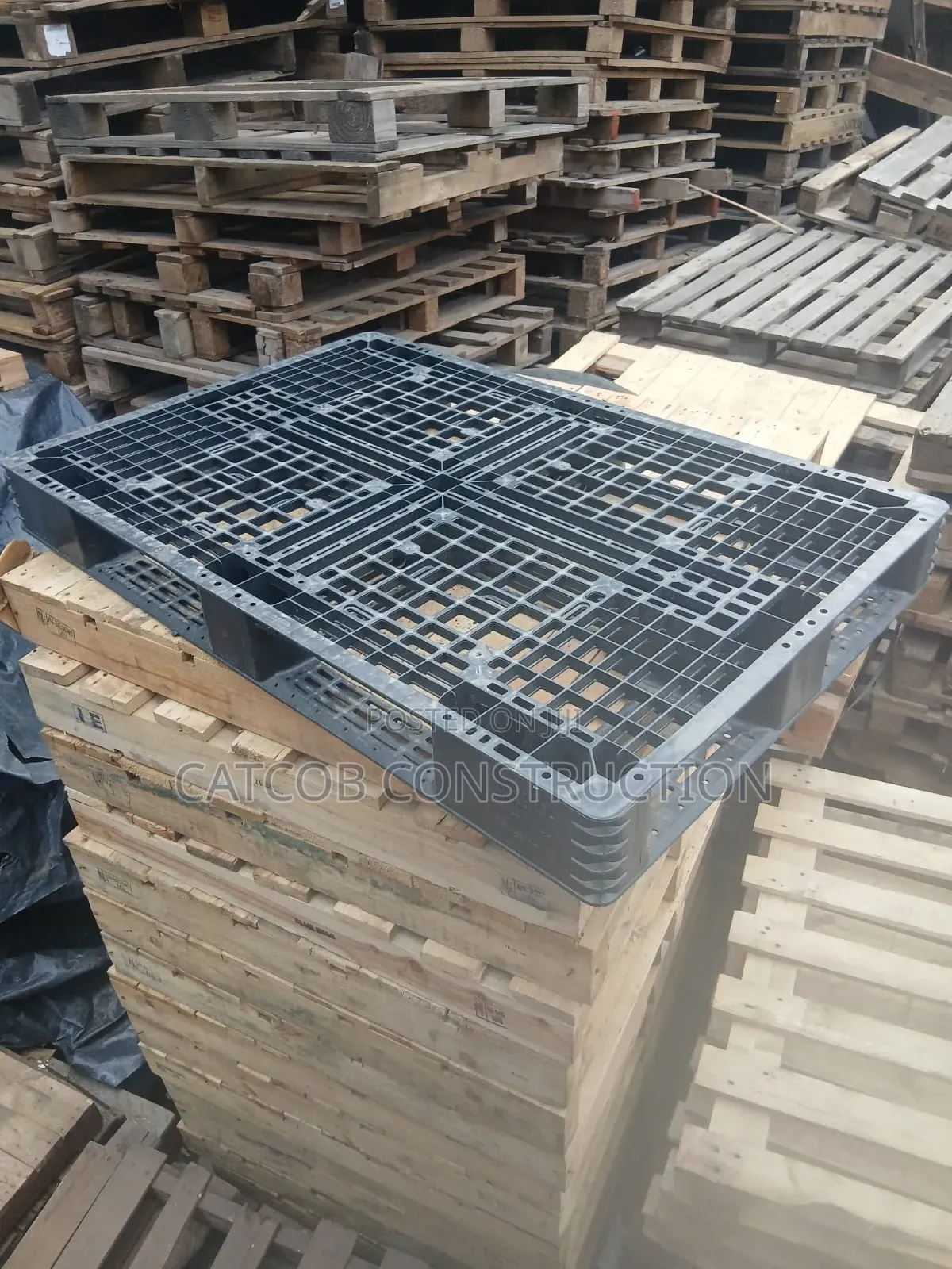 Durable Plastic Pallet Size 130cm*110cm