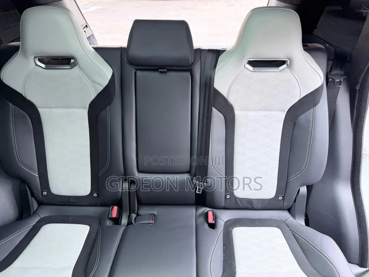 Rover Vitesse 2018 White