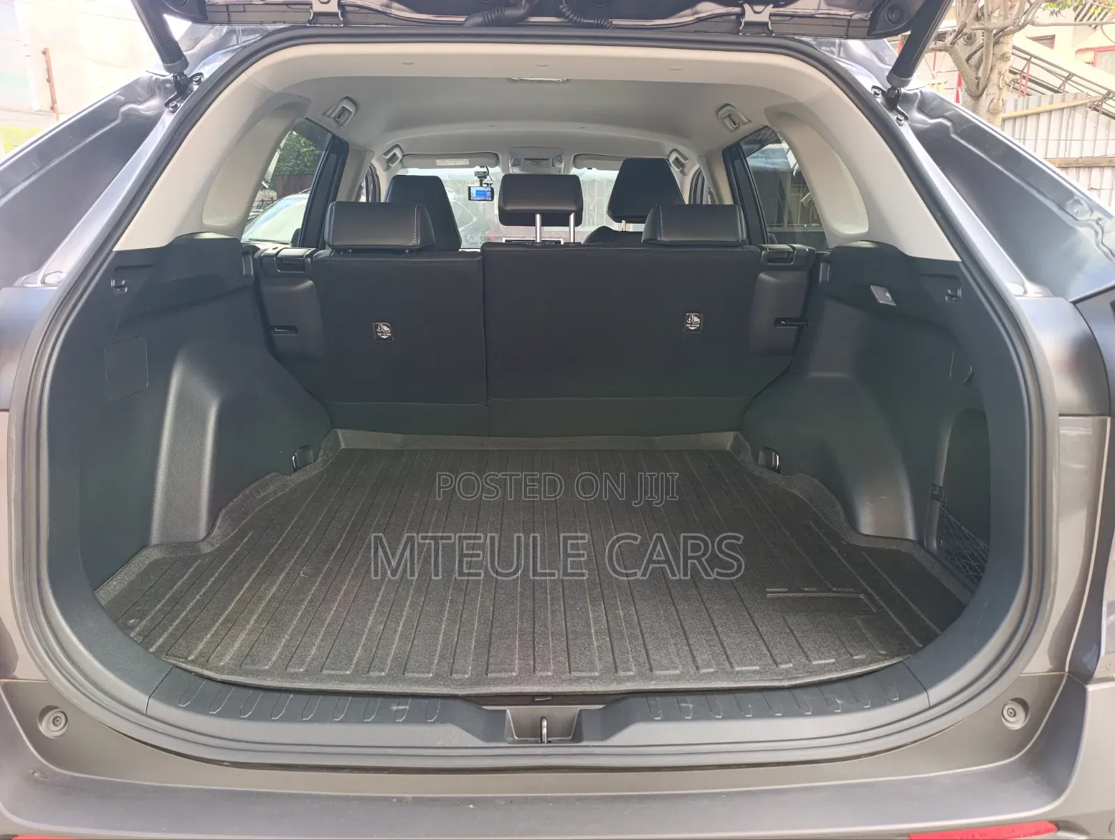 Toyota RAV4 2019 Gray