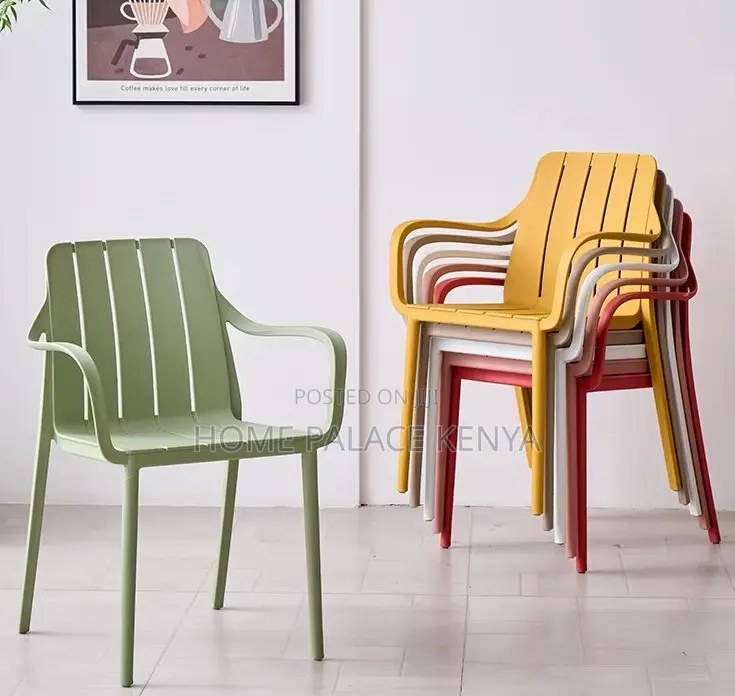 Outdoor Chair: Large Seat Pp Dining Chair With Armrests
