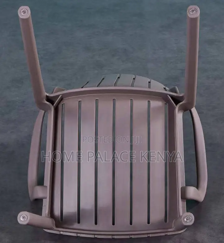 Outdoor Chair: Large Seat Pp Dining Chair With Armrests