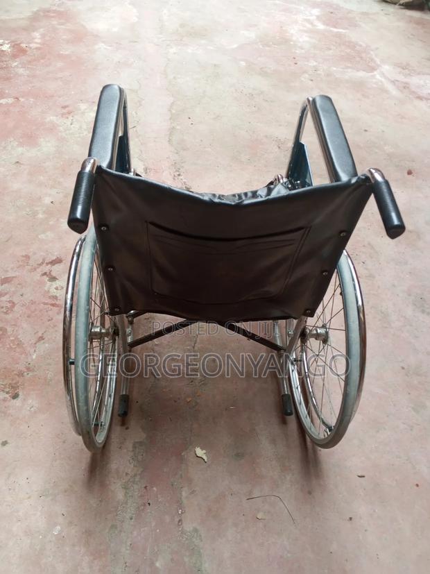 Selling Wheelchair - thumbnail 4