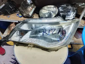 Fielder 161 Headlight Non Zenon
