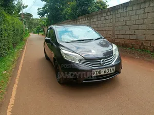 Nissan Note 2015 Maroon