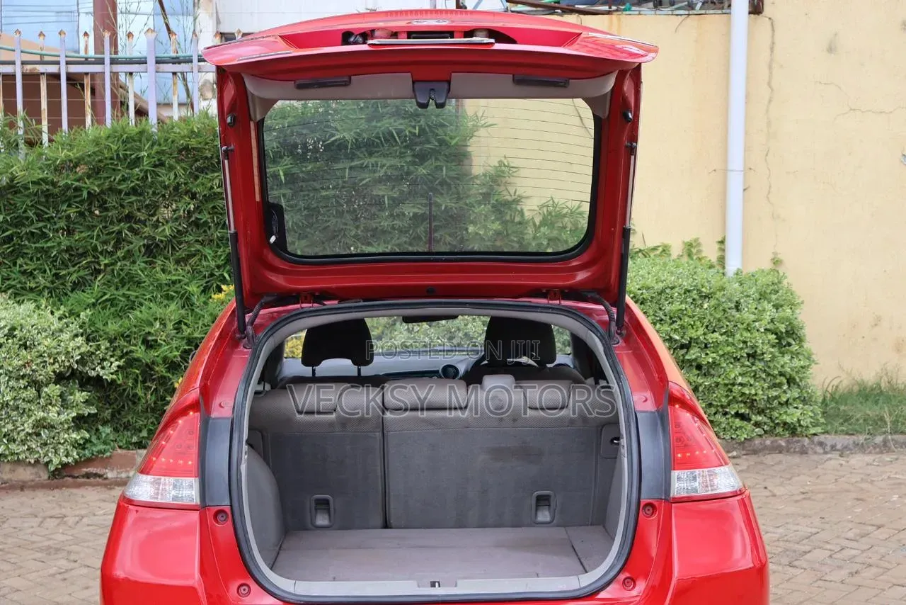 Honda Insight 2010 Red