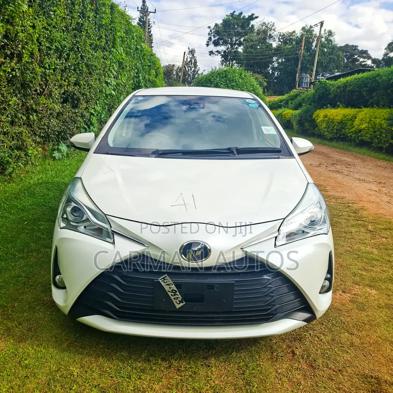 Toyota Vitz 1.0 FWD 5dr 2019 White