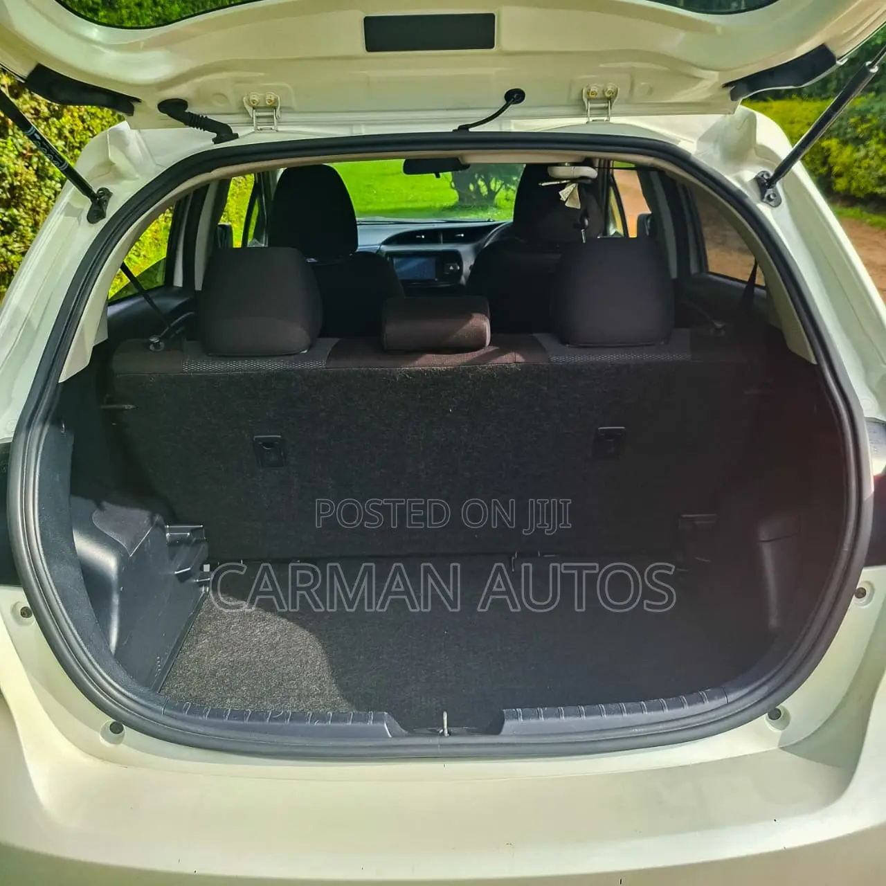 Toyota Vitz 1.0 FWD 5dr 2019 White