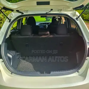 Toyota Vitz 1.0 FWD 5dr 2019 White
