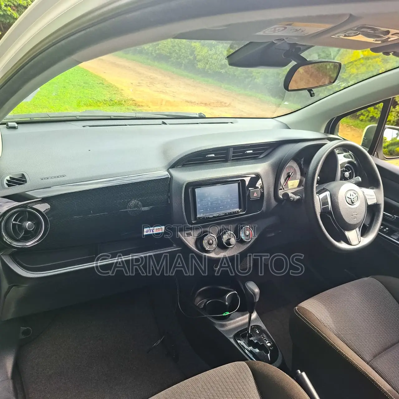 Toyota Vitz 1.0 FWD 5dr 2019 White