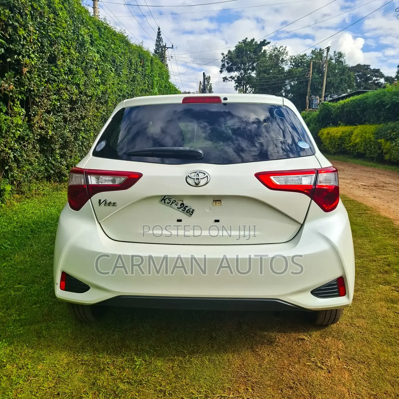 Toyota Vitz 1.0 FWD 5dr 2019 White