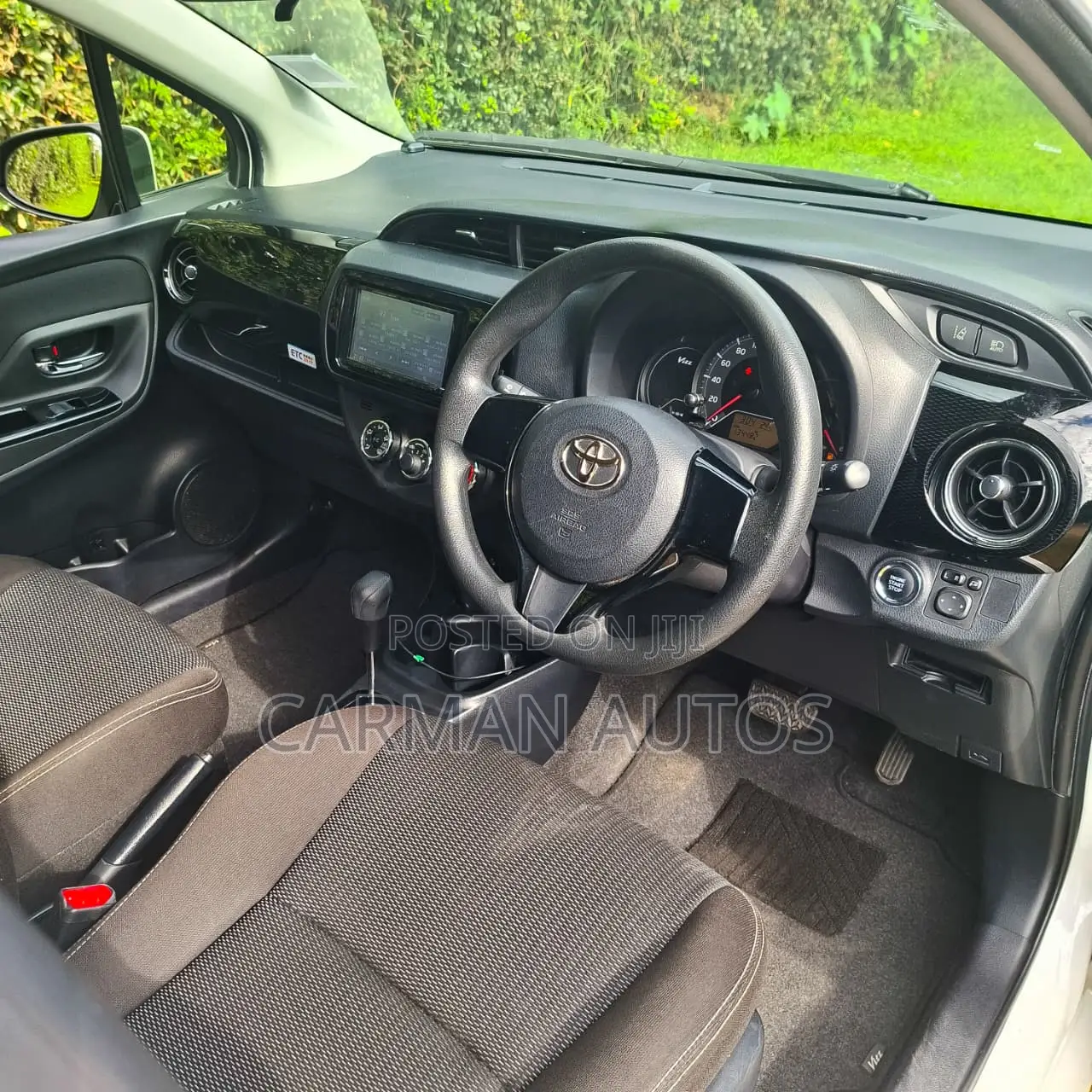 Toyota Vitz 1.0 FWD 5dr 2019 White
