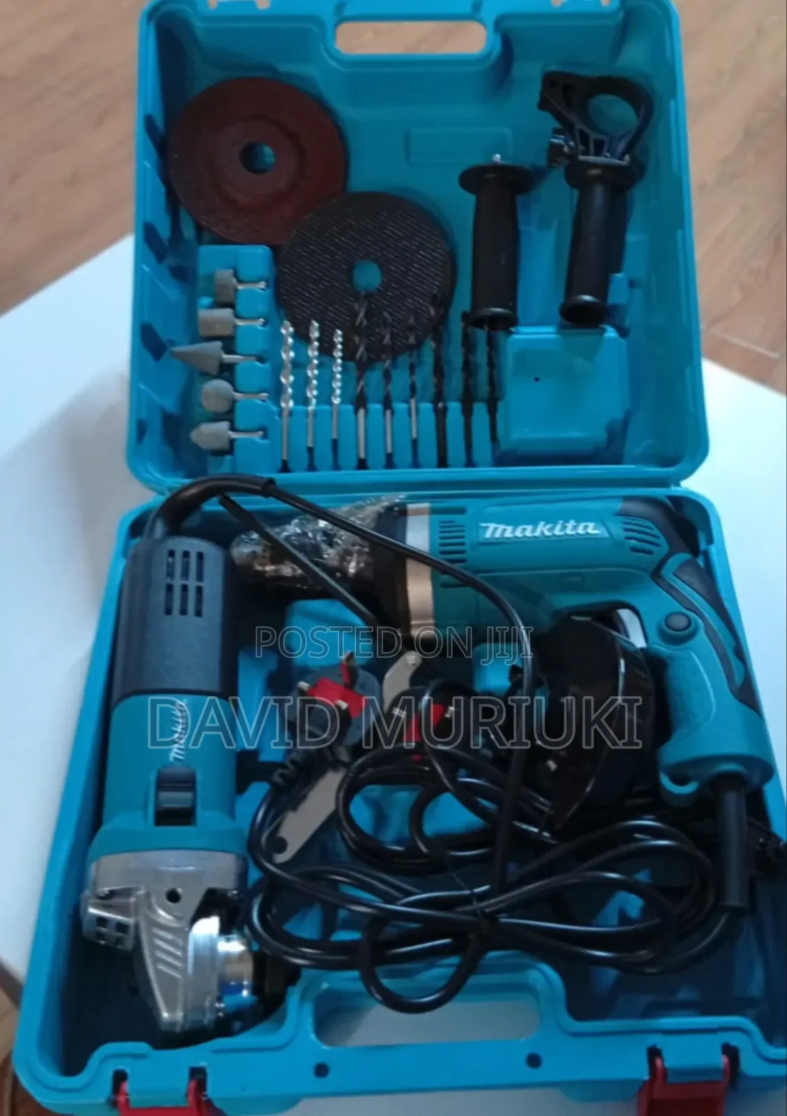 Makita Combo ( Angle Grinder and Drill)