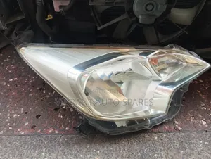 Ractis 2012 Headlight Non Zenon