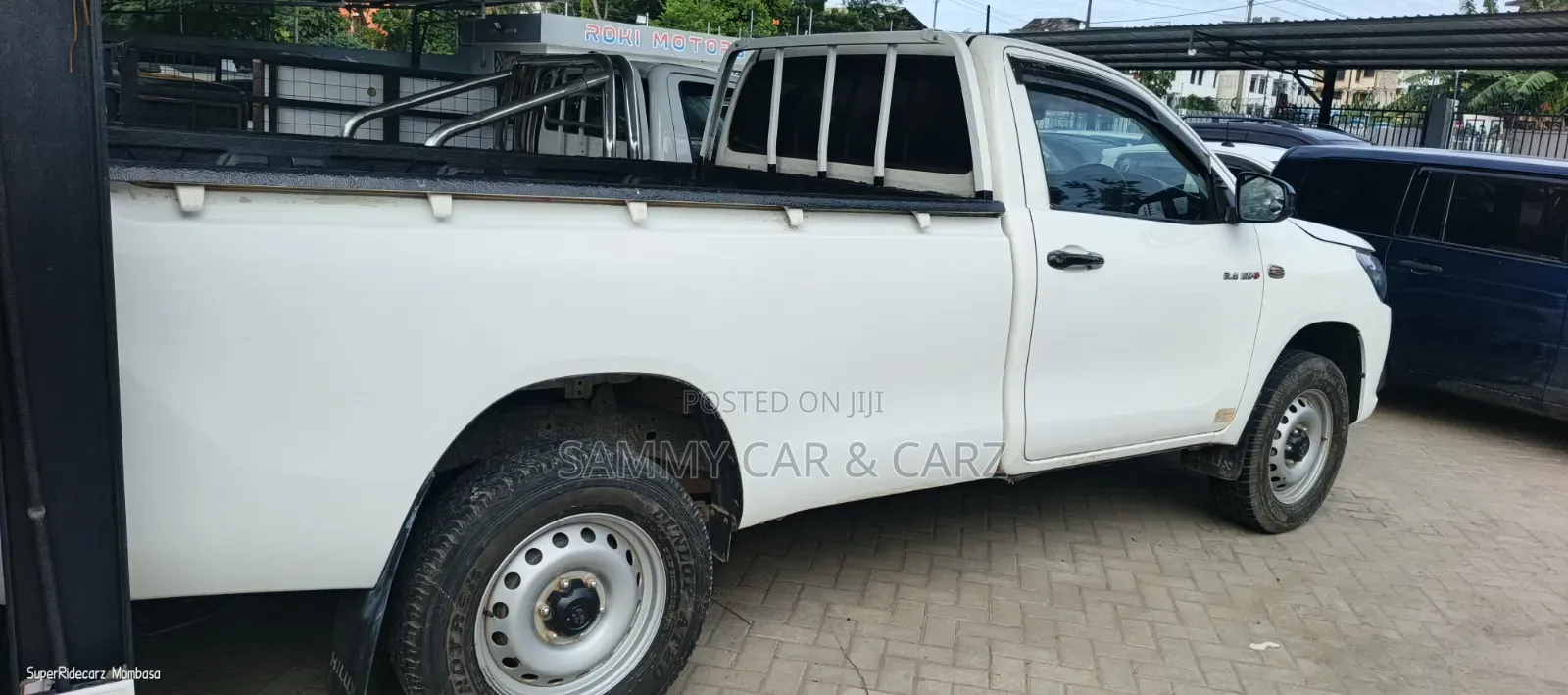 Toyota Hilux 2024 White