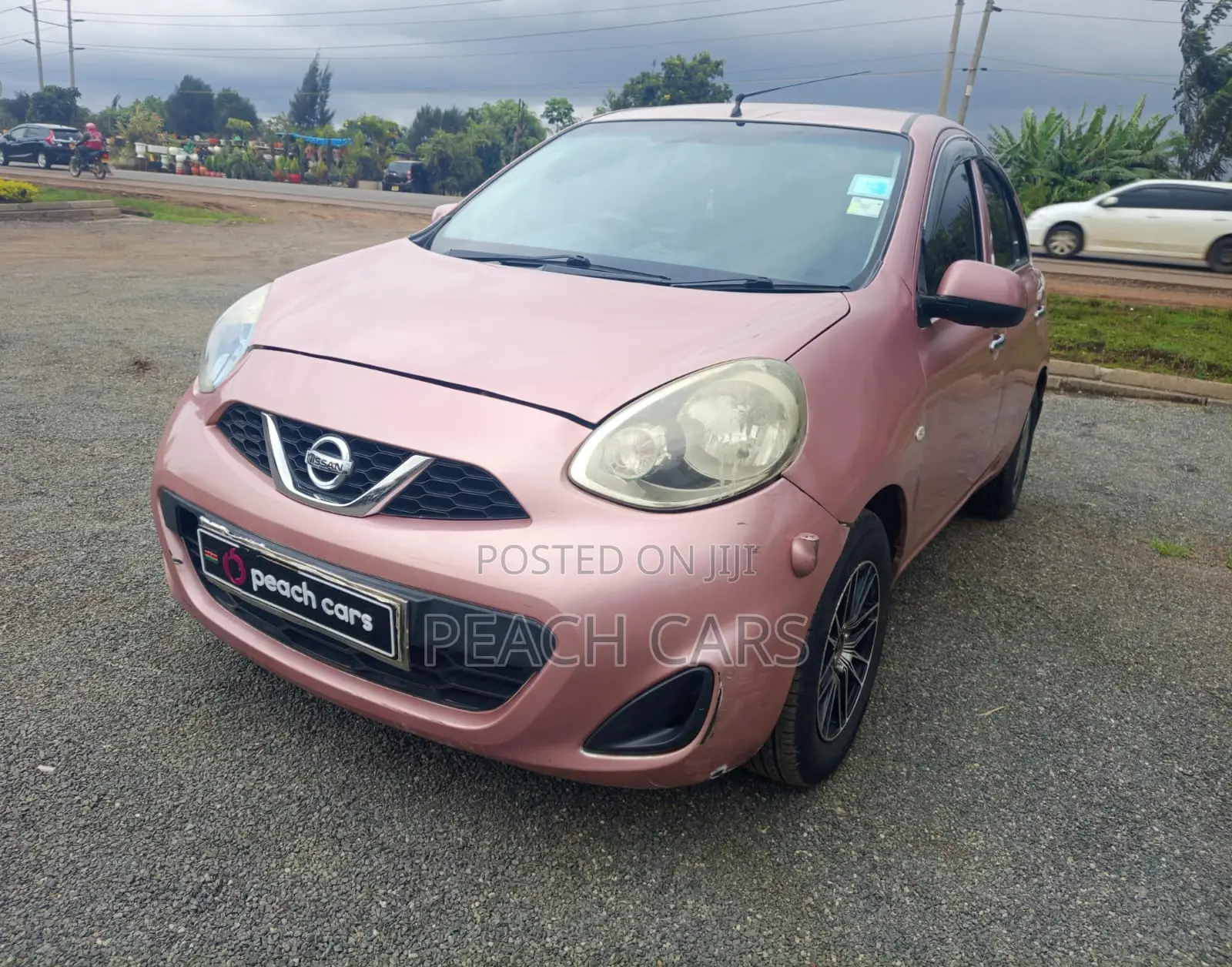 Nissan March 2015 Red