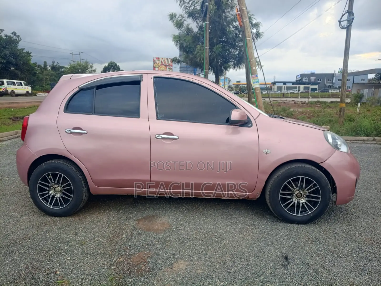 Nissan March 2015 Red