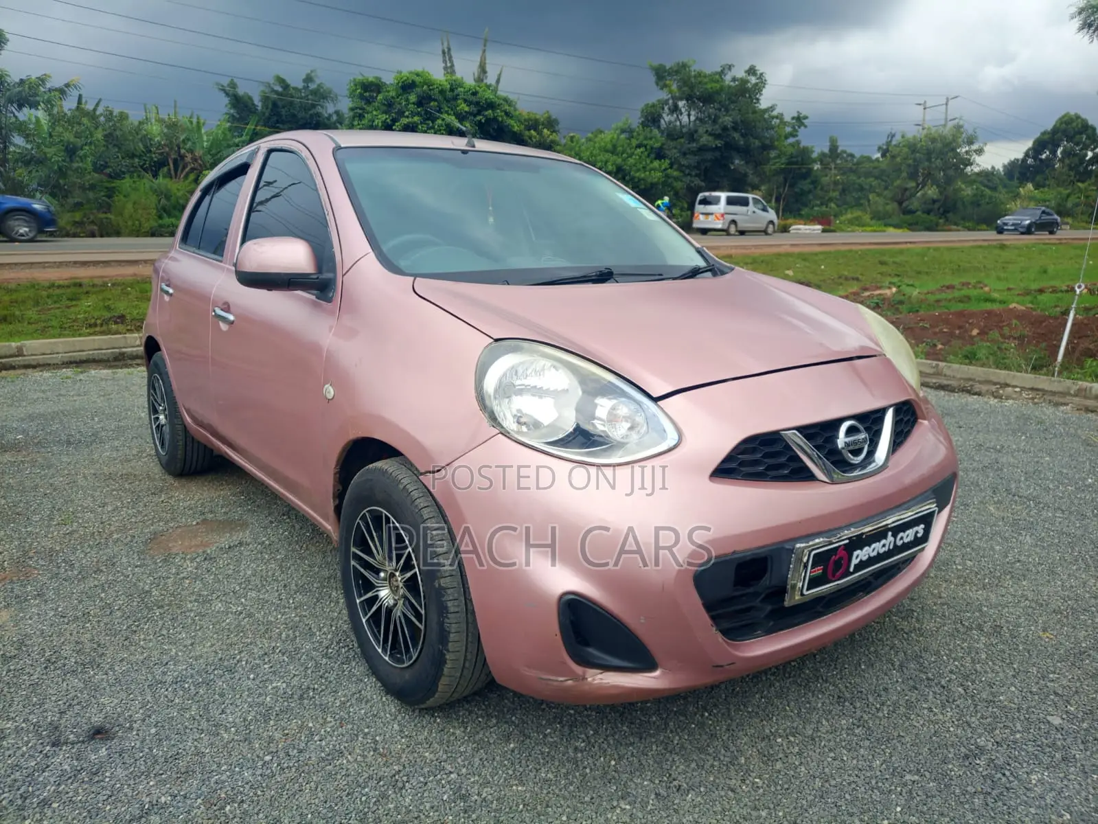 Nissan March 2015 Red