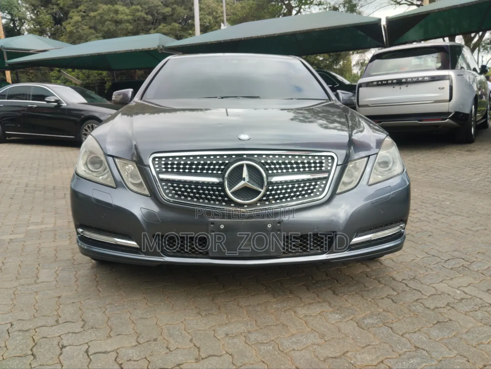Mercedes-Benz E300 2009 Gray