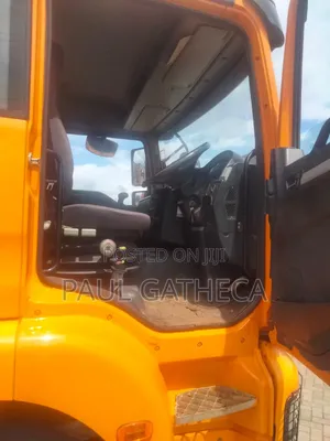 Bus 2021 Orange