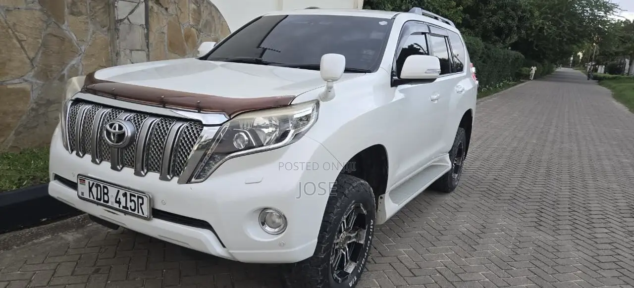 Toyota Land Cruiser Prado 2015 White