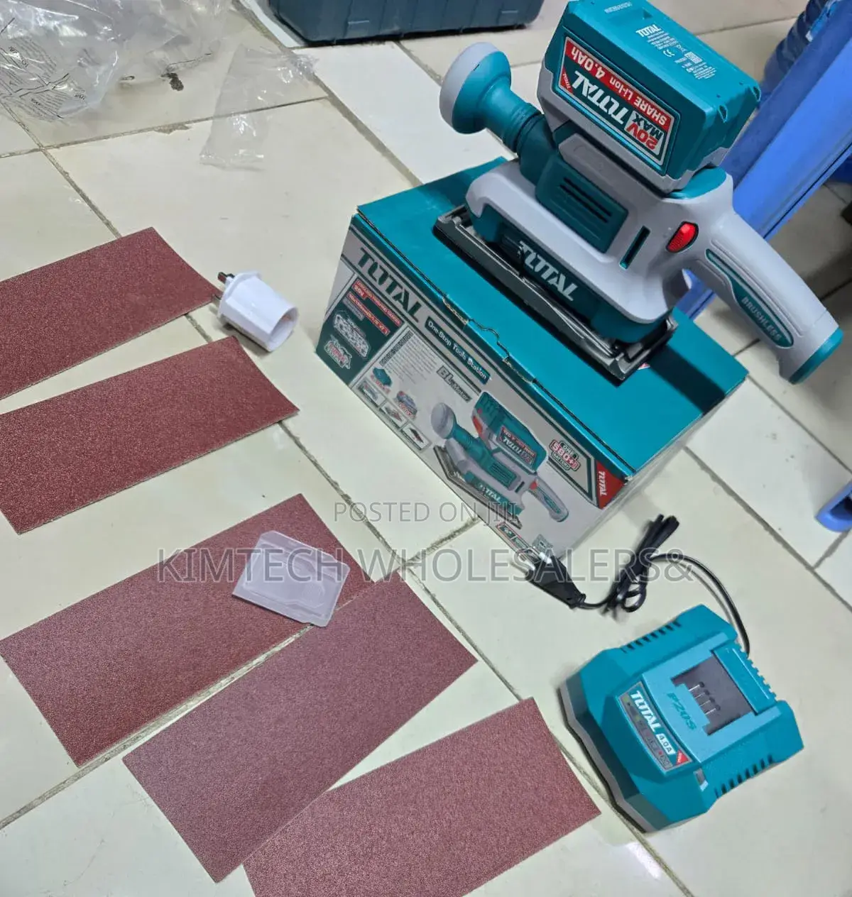 Total Cordless Finishing Sander