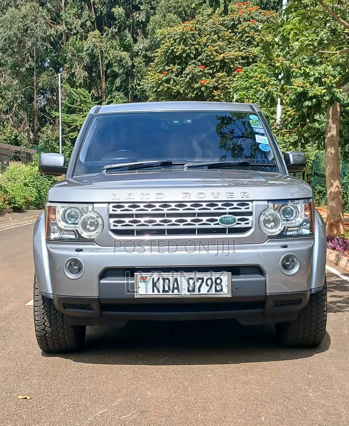 Land Rover Discovery 2013 Gray