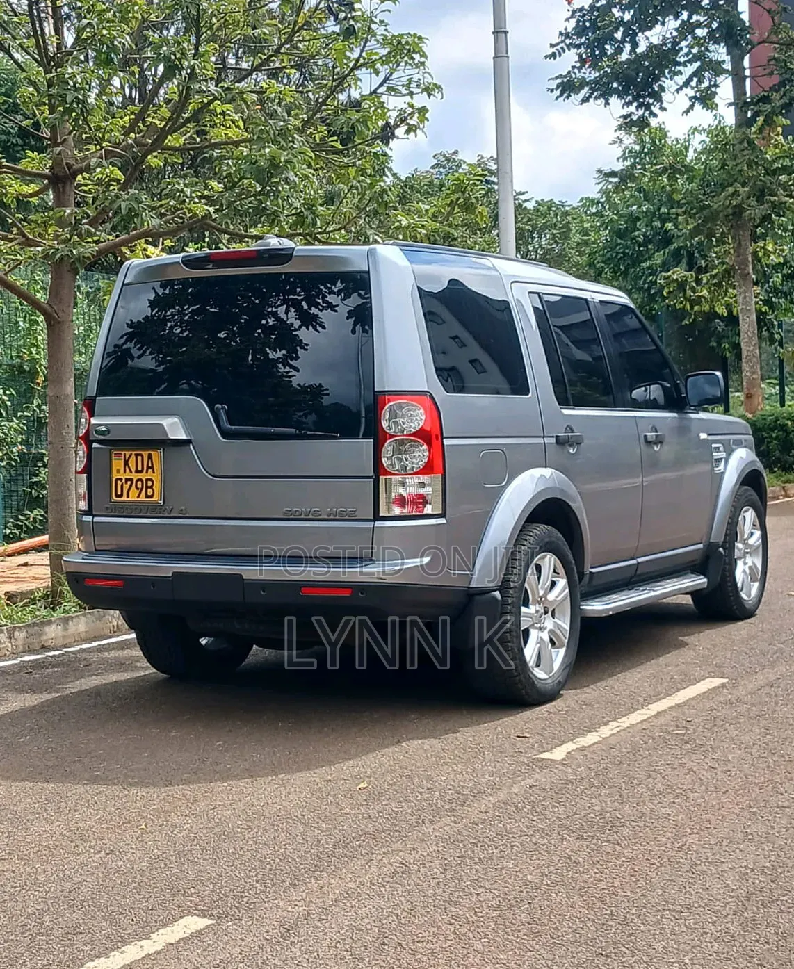 Land Rover Discovery 2013 Gray