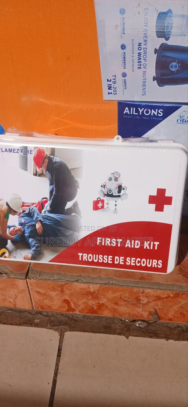 First Aid Kit!Medical First Aid Storage Kit