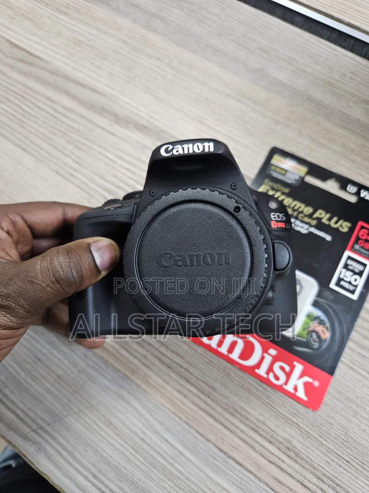 Canon Sl1 Body, Charger , Battery and 64gb Card. 56 Shutter Count*